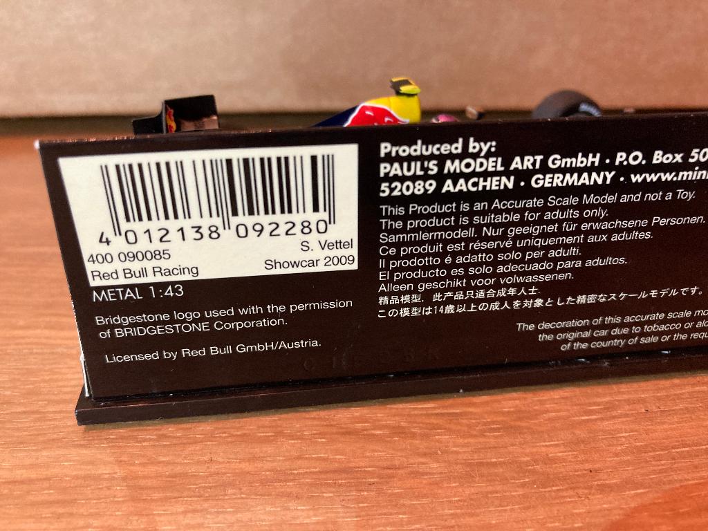 Sebastian Vettel 1:43 Showcar 2009 Red Bull Racing RB5, Ophalen of Verzenden, Nieuw, Formule 1