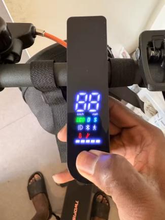 Twofish V1 Max Elektrische Step 400 Watt met 36V batterij, Fietsen en Brommers, Steps, Ophalen of Verzenden, Nieuw, Elektrische step (E-scooter)