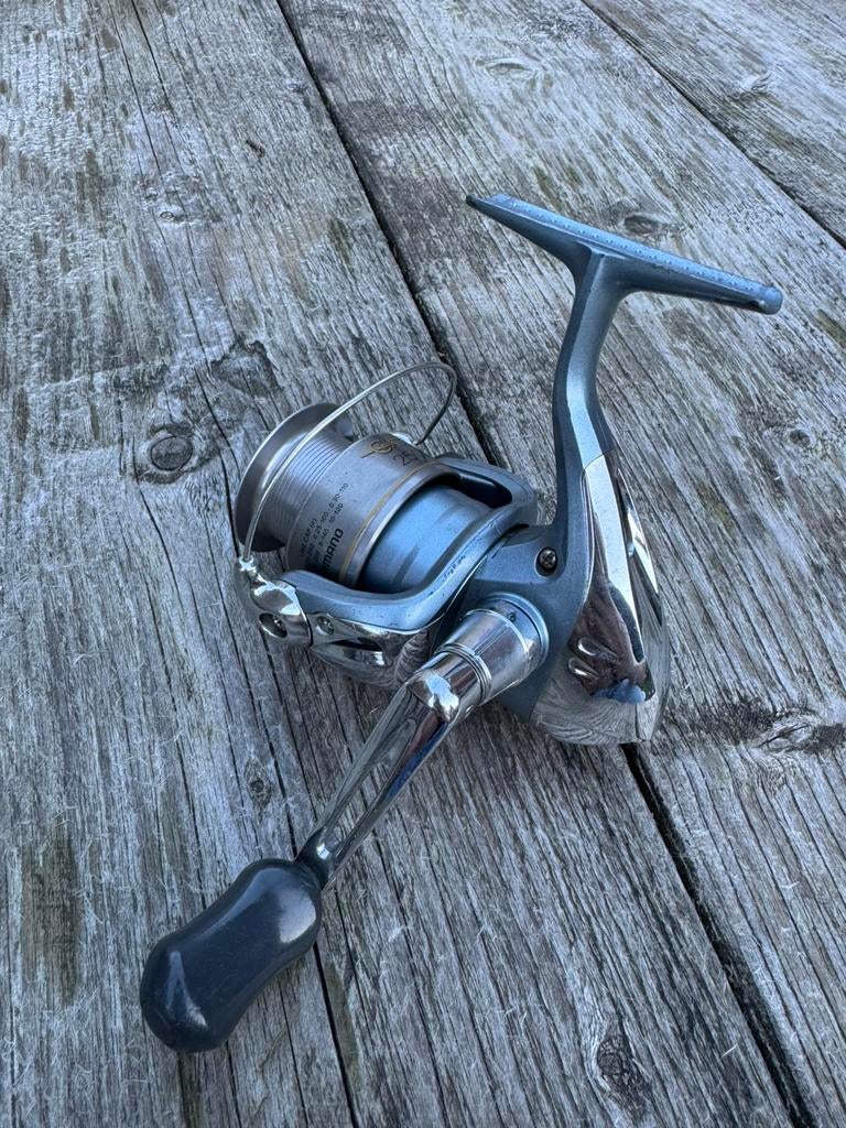 Shimano molen 2500 series roofvissen karpervissen witvissen, Watersport en Boten, Hengelsport | Algemeen, Ophalen of Verzenden