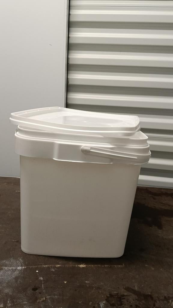 Witte plastic emmer met deksel, 20 liter, Huis en Inrichting, Emmers, Ophalen of Verzenden
