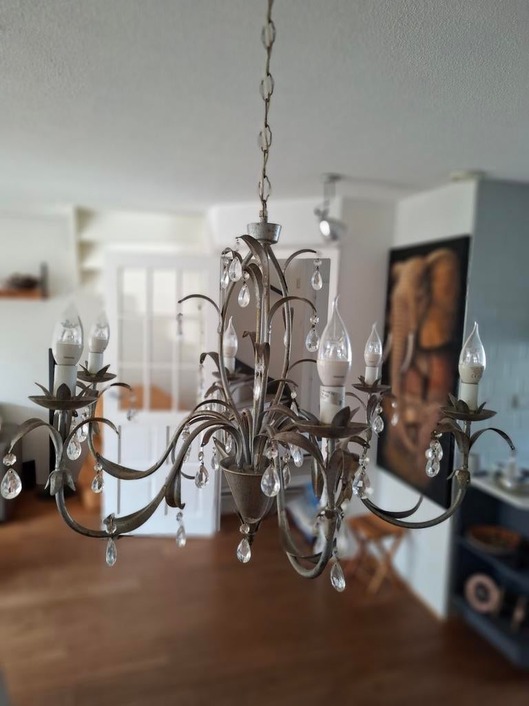 Kroonluchter met 8 armen en glazen hangers, Huis en Inrichting, Lampen | Kroonluchters, Ophalen of Verzenden