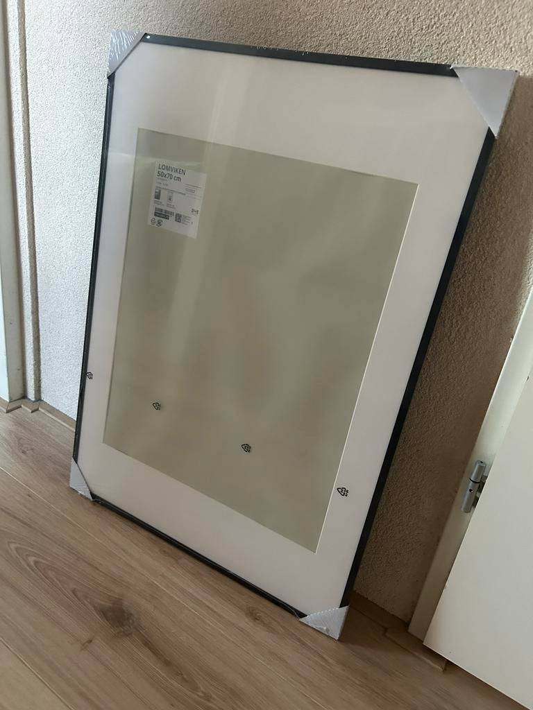 Ikea lijst Lomviken 50x70 cm, Huis en Inrichting, Woonaccessoires | Lijsten, Overige materialen, Minder dan 50 cm, 50 tot 75 cm