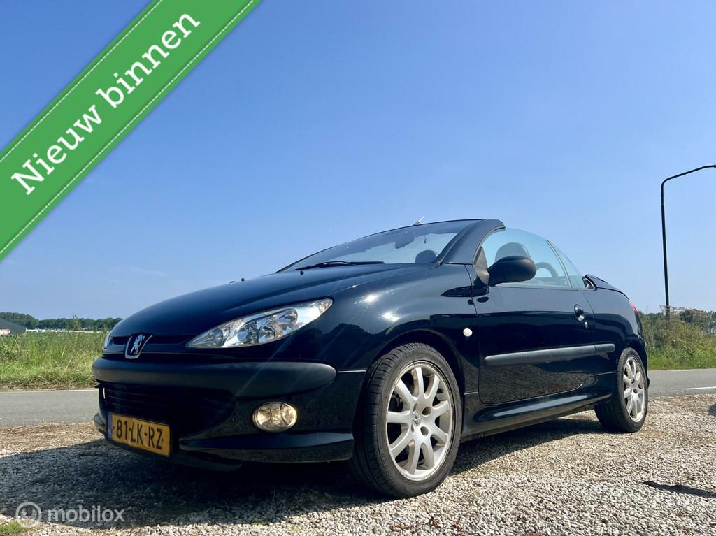Peugeot 206 CC 2.0-16V Roland Garros, BJ 2003, Leer, Airco, Auto's, 136 pk, Gebruikt, 4 cilinders, Cabriolet