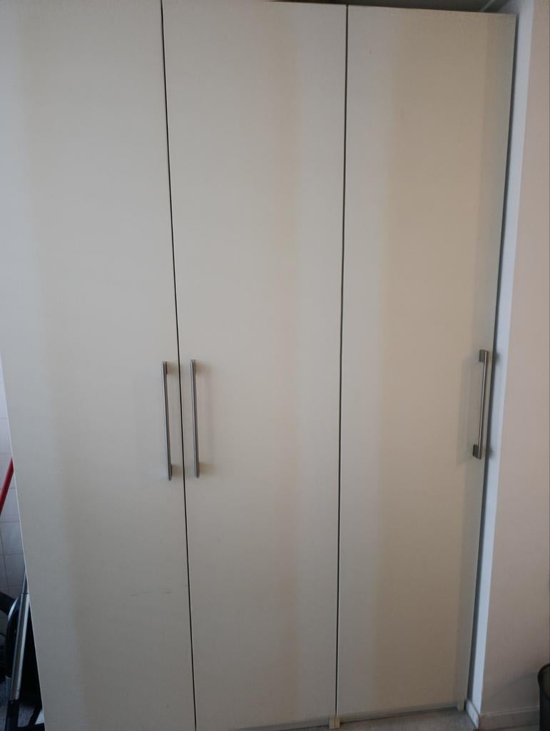 Witte Ikea kast met planken, Ophalen, 50 tot 75 cm, 100 tot 150 cm, 200 cm of meer