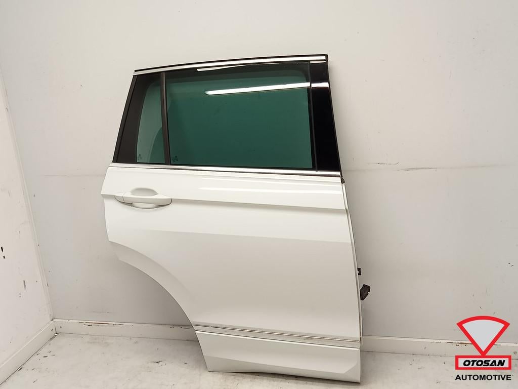 VW Tiguan 5NA R-Line Portier Deur Rechts Achter LC9A, Gebruikt, Volkswagen AG, Achter, Berliner Ring 2
38440  Wolfsburg, DE