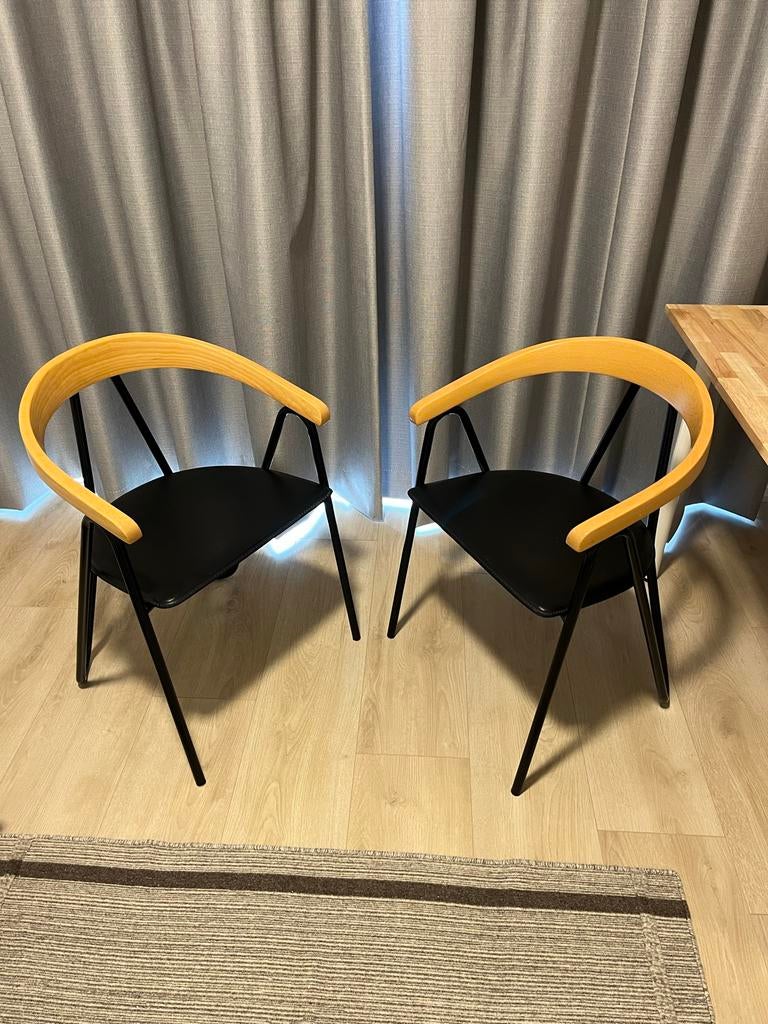 Scandinavische stoel x2, Huis en Inrichting, Stoelen, Ophalen, Gebruikt, Zwart, Twee