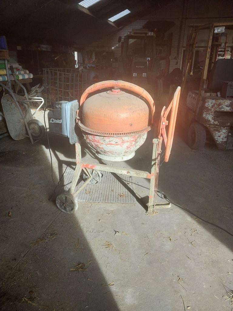 Gebruikte Lescha betonmolen - Functioneel, Doe-het-zelf en Verbouw, Betonmolens, Ophalen, Gebruikt