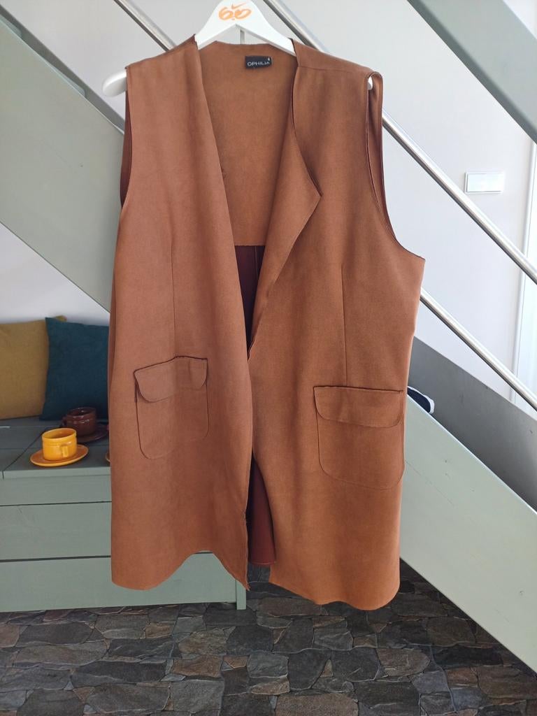 Ophilia maat 6 gilet suede, Ophalen of Verzenden, Zo goed als nieuw, Jas of Mantel