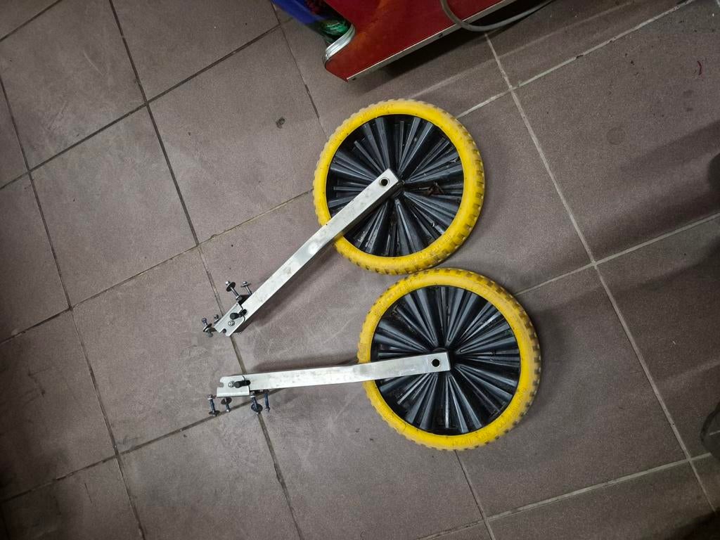 Set van 2 strandwielen voor op de rubber boot, Ophalen, Zo goed als nieuw, Rubber