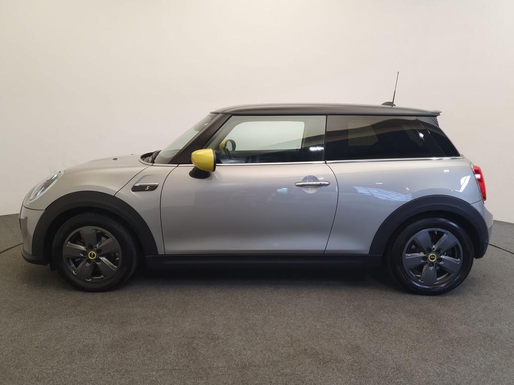 MINI Mini Electric Essential 33 kWh 184PK Camera, Stoelverwa, 12 maanden, Stof, Gebruikt, 4 stoelen