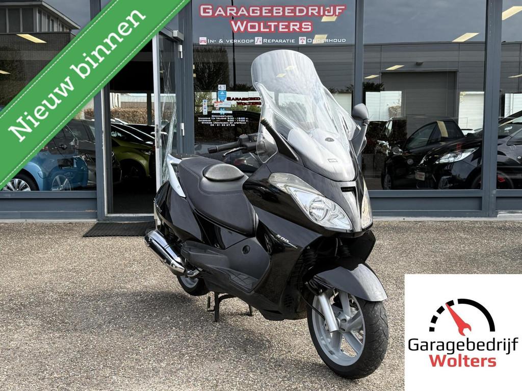 Aprilia Atlantic 500 nette motorscooter nieuwe accu, Motoren, 460 cc, Bedrijf, Toermotor, ABS