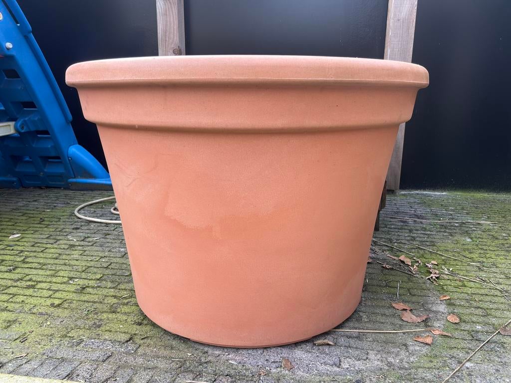 Mooie bloempot voor buiten, Ophalen, Kunststof, 40 cm of meer, Rond