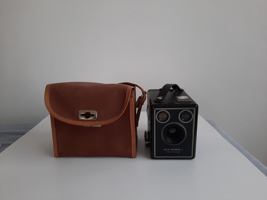 Kodak Six-20 Brownie C en Agfa Clack met Clibo flitser, Audio, Tv en Foto, Fotocamera's Analoog, Ophalen