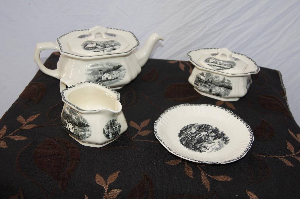 Servies delen ( Societe ceramique ( Landschap, Antiek en Kunst, Antiek | Servies los, Ophalen of Verzenden