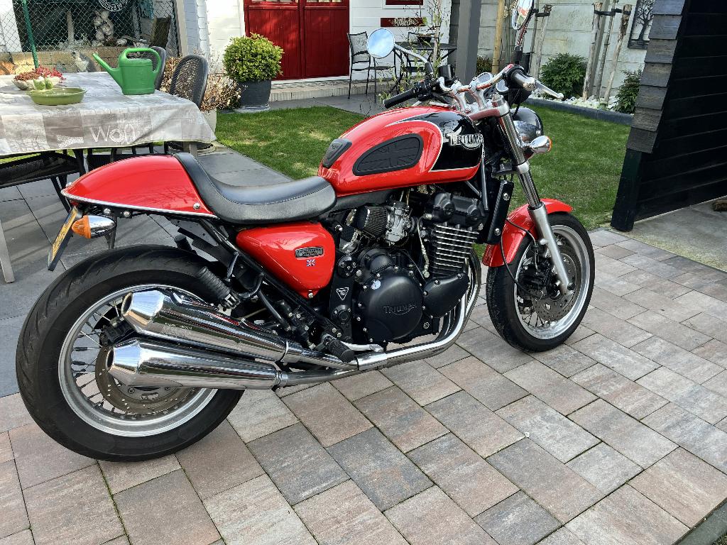 Triumph Thunderbird Classic 900 Sport – Café Racer, Motoren, Motorrijbewijs A, Meer dan 35 kW, 900 cc, 3 cilinders