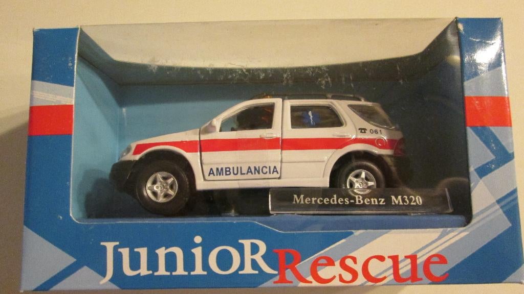 Mercedes Benz ML Klasse Ambulance 1:43, Ophalen of Verzenden, Nieuw, Auto, Overige merken