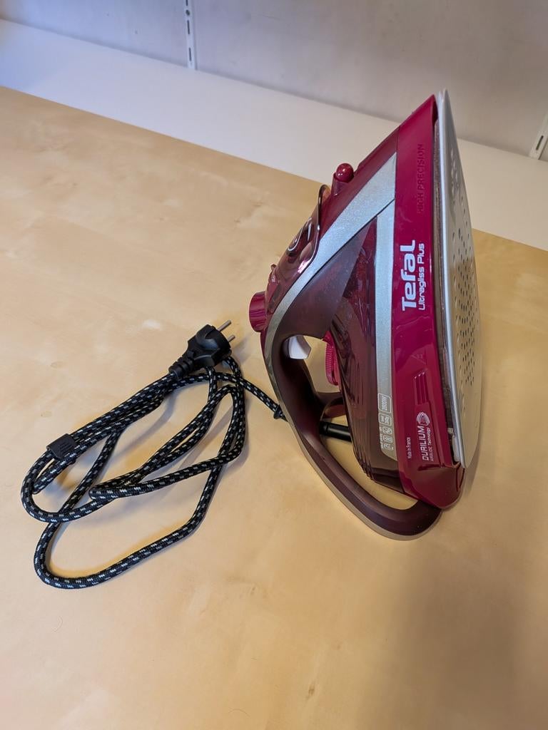 Tefal Ultragliss Plus strijkijzer, Witgoed en Apparatuur, Ophalen, Zo goed als nieuw, Strijkijzer met snoer