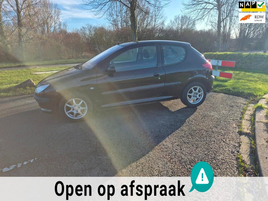 Peugeot 206 1.4 X-line, Voorwielaandrijving, Stof, 31 €/maand, 4 cilinders
