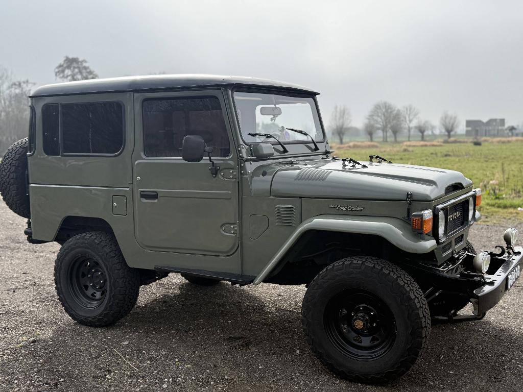 Toyota Landcruiser FJ40, Handgeschakeld, Vierwielaandrijving, Toyota, LPG