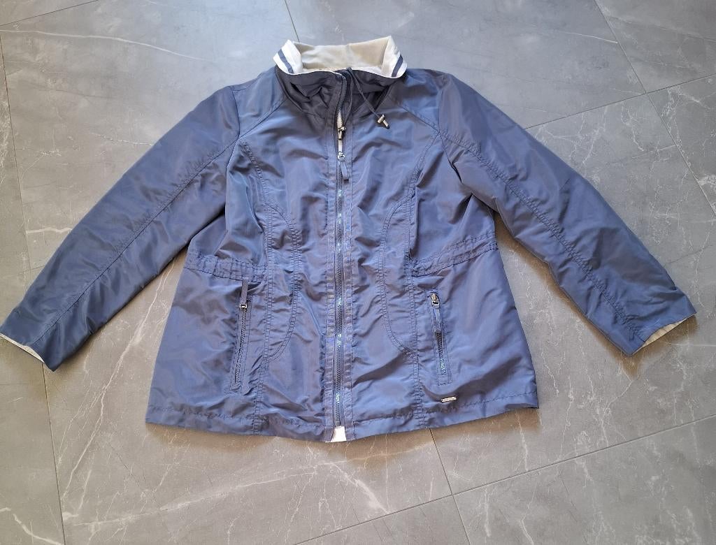 Kobaltblauwe regenjas, Blauw, Maat 42/44 (L), Ophalen of Verzenden, Gedragen