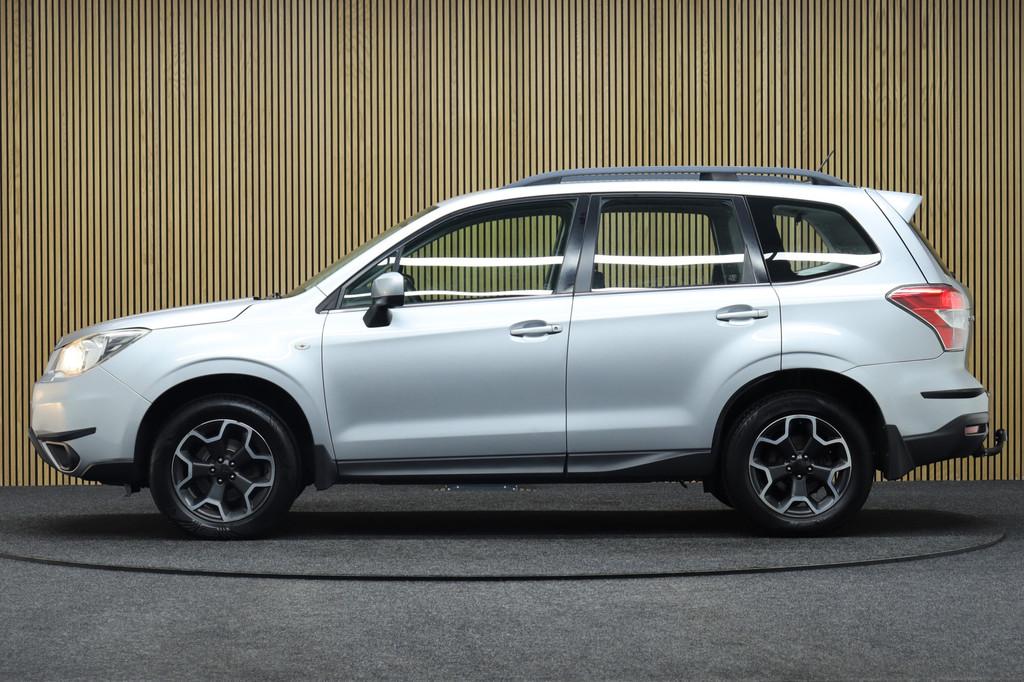 Subaru Forester 2.0 Luxury AWD Automaat | Afneembare Trekhaa, Euro 5, Zwart, 4 cilinders, Bedrijf