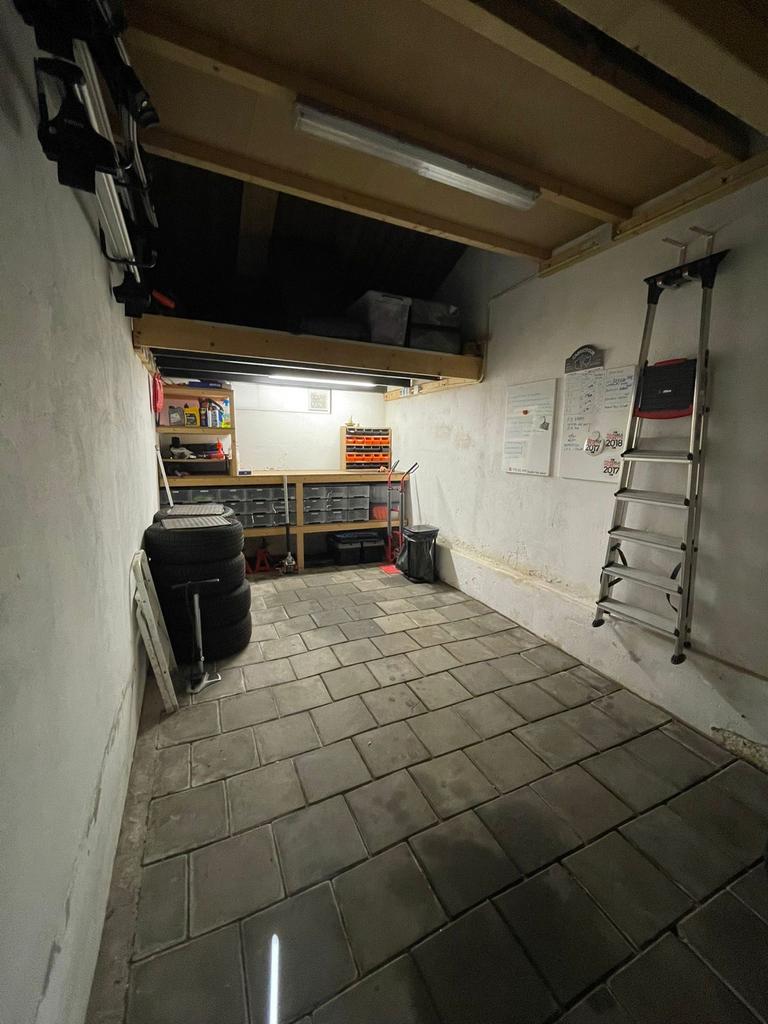 Garage te huur met elektra, Huizen en Kamers, Noord-Holland
