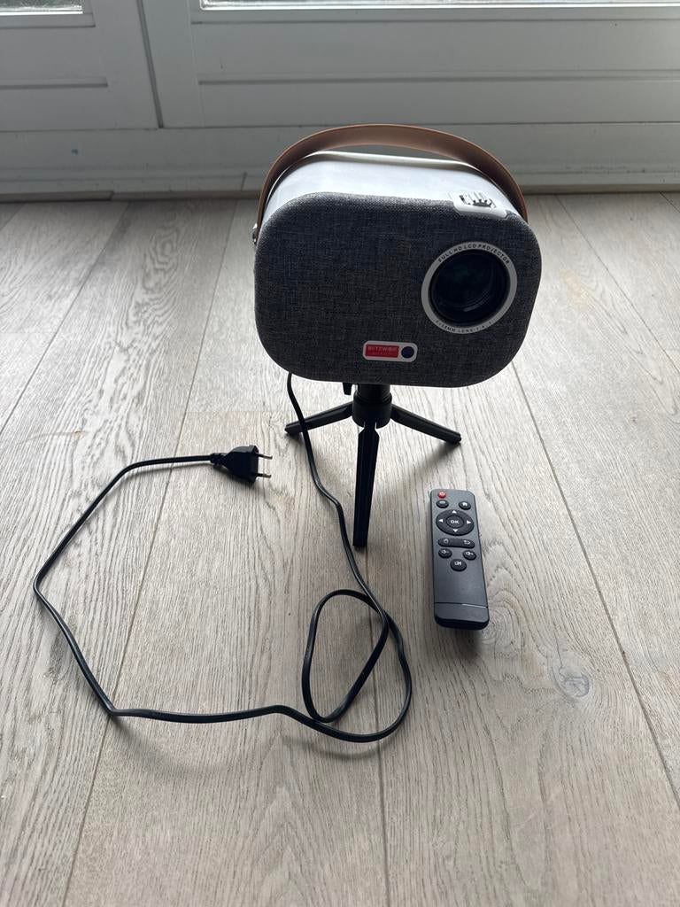 Blitzwolf Projector met Afstandsbediening en WiFi, Ophalen of Verzenden, Zo goed als nieuw, LED, Overige resoluties
