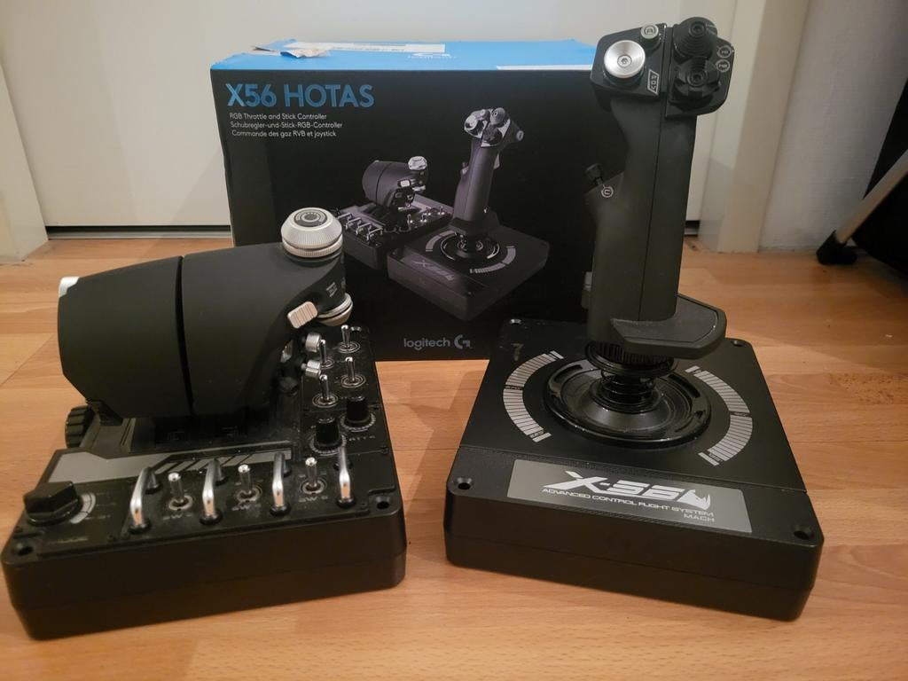 Logitech G X56 HOTAS Flight Stick en Throttle, Spelcomputers en Games, Gebruikt, 1 speler, Ophalen of Verzenden, Vanaf 3 jaar