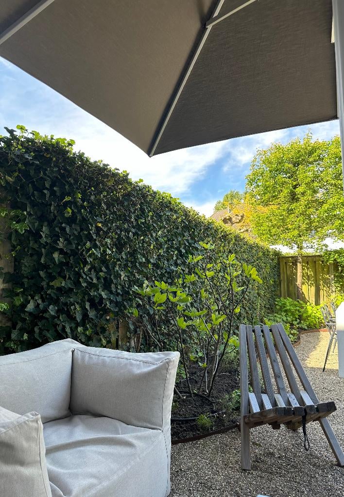 Bryck tuinset, Ophalen, Overige materialen, 3 zitplaatsen, Zo goed als nieuw