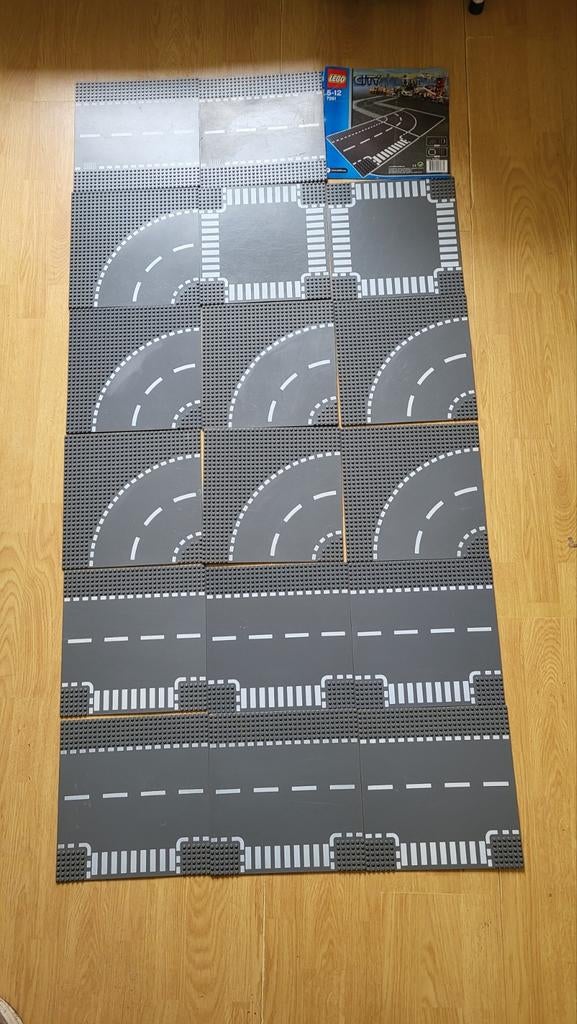 16 Lego Wegenplaten 7280 (2x) en 7281 (7x) Donkergrijs 32x32, Ophalen of Verzenden