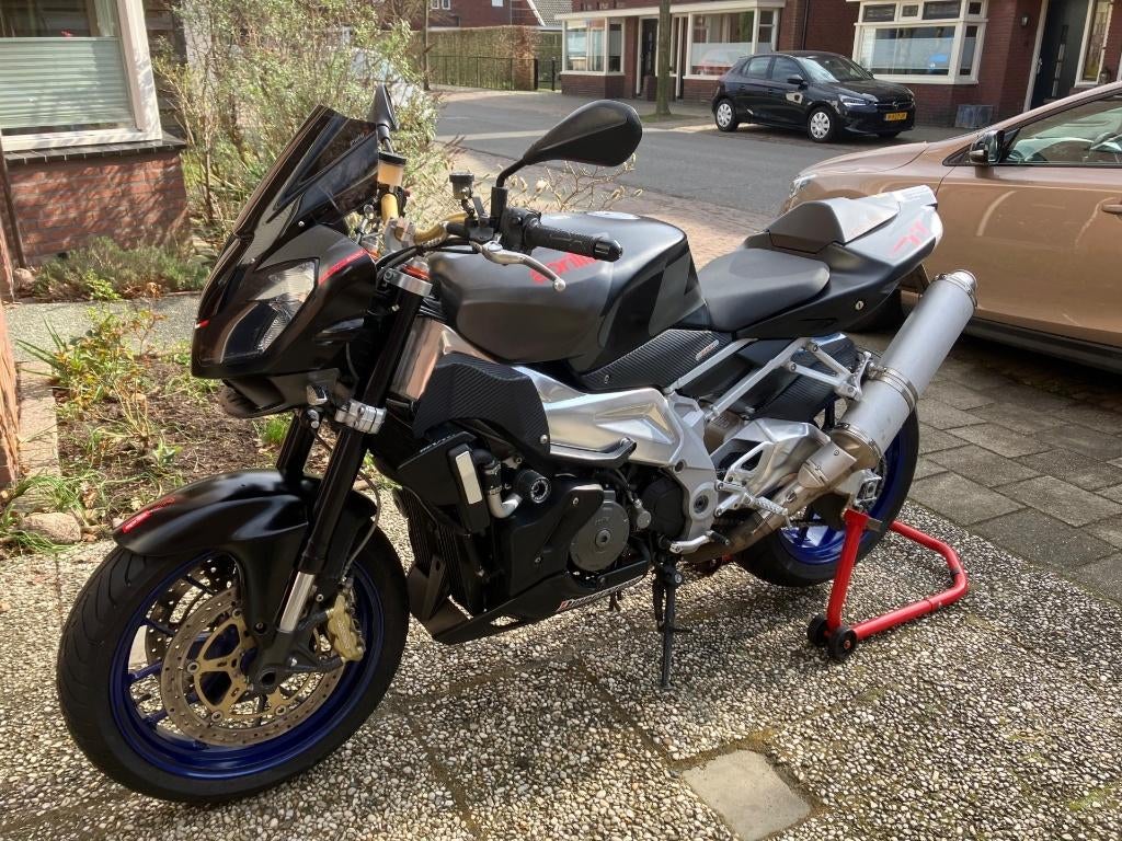 Aprilia Tuono