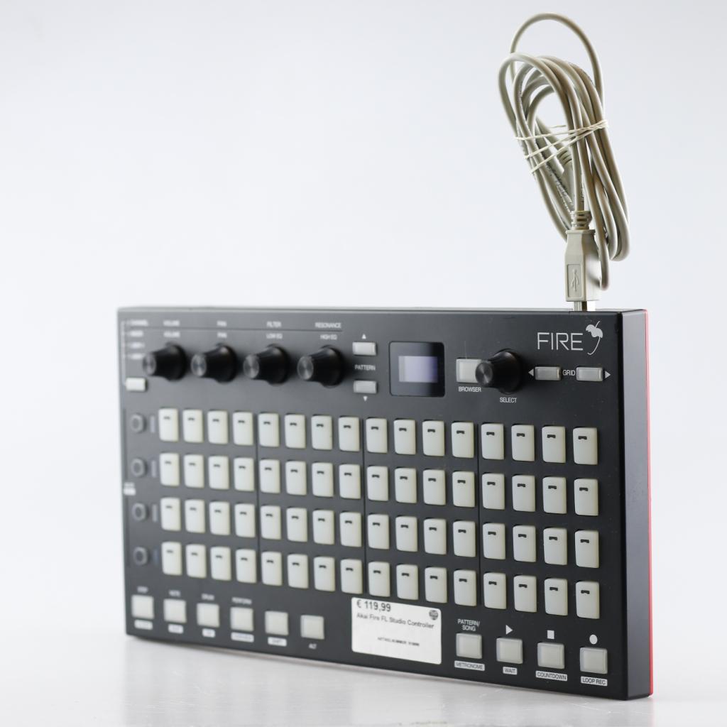 Akai Fire FL Studio Controller, Akai, Zo goed als nieuw, Support@akai.com, Akai Professional
200 Scenic View Drive
Suite 201
Cumberland, RI 02864
United States