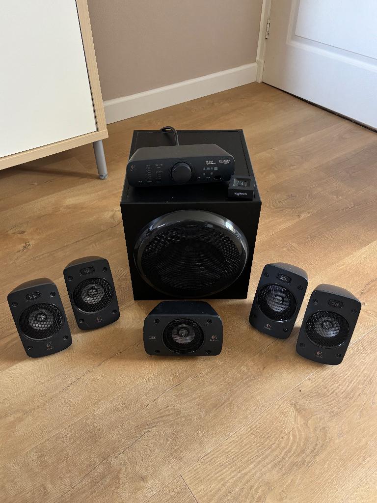 Logitech Z906 5.1 Surround Sound Speaker System, Overige merken, Gebruikt, Ophalen of Verzenden, Complete surroundset