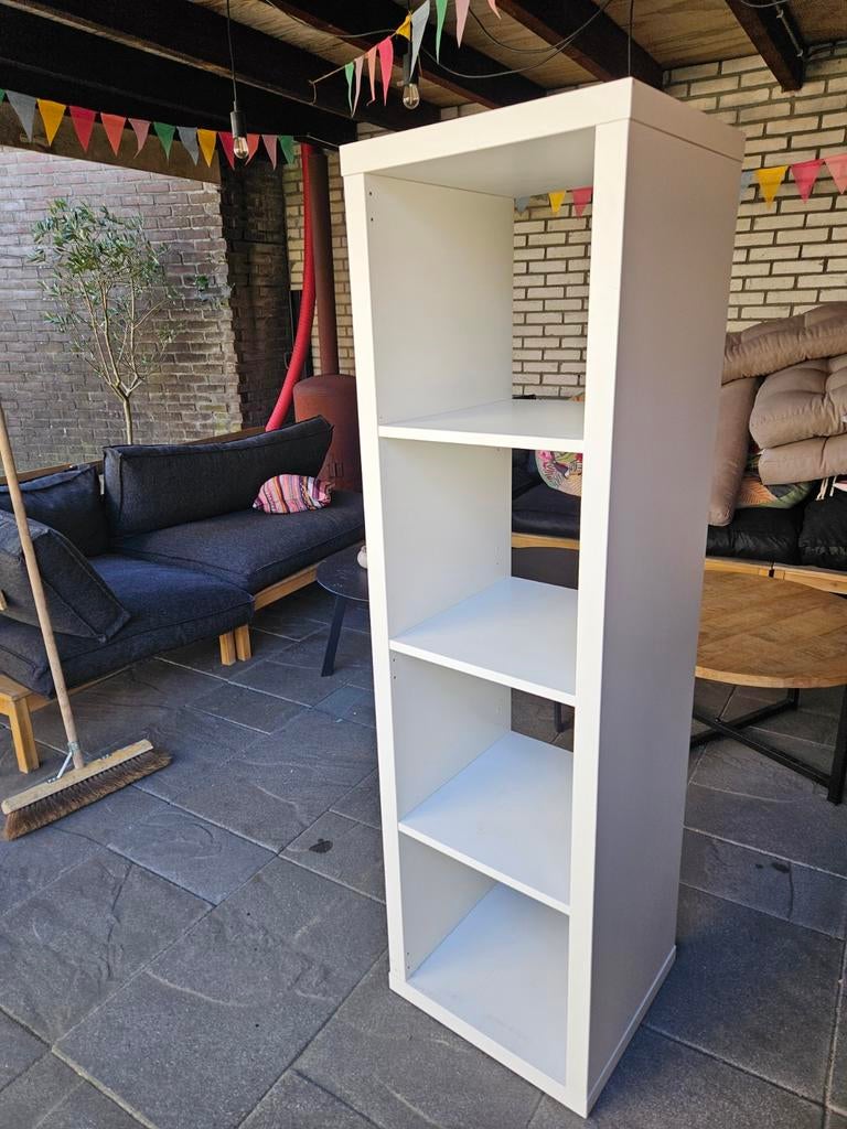 Ikea Kallax kast - Witte 4 vakkenkast, Ophalen, Met plank(en), Gebruikt, 100 tot 150 cm