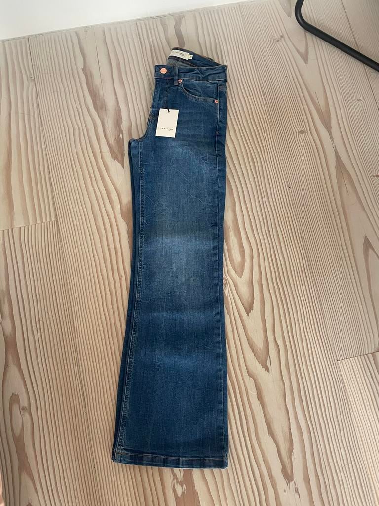 Nieuwe Plein publique spijkerbroek maat 34, Kleding | Dames, Ophalen of Verzenden, Nieuw, Blauw, W27 (confectie 34) of kleiner