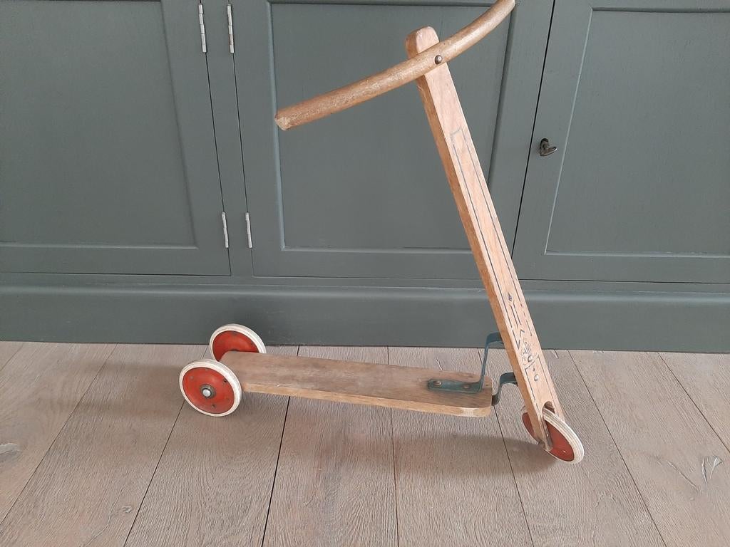 Oud houten stepje / leuk als decoratie, Ophalen of Verzenden