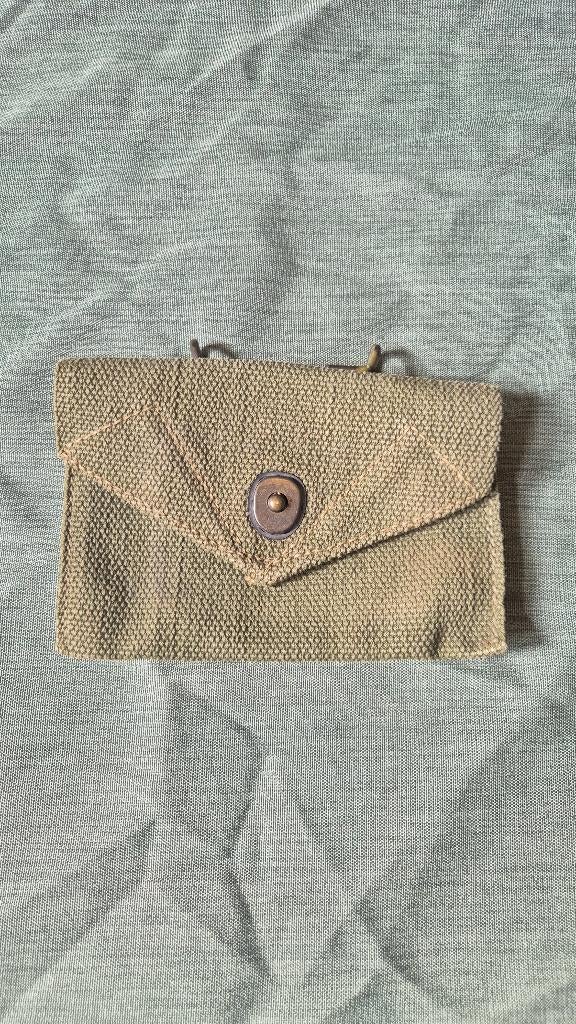 Us ww2 first aid pouch, Ophalen of Verzenden, Nederland, Overige typen
