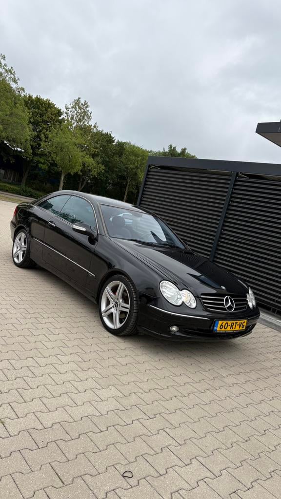 CLK 1.8 Clk200 Kompr Coupe AUT 2005 Zwart Leer/xenon, Auto's, Automaat, Achterwielaandrijving, 4 cilinders, 4 stoelen