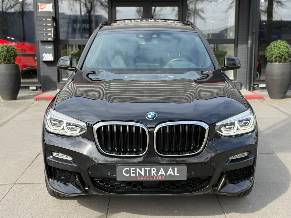 BMW X3 XDrive30i High Exe M-Sport Pano|Camera|HUD|Keyless|AC, 1998 cc, Gebruikt, Zwart, 4 cilinders