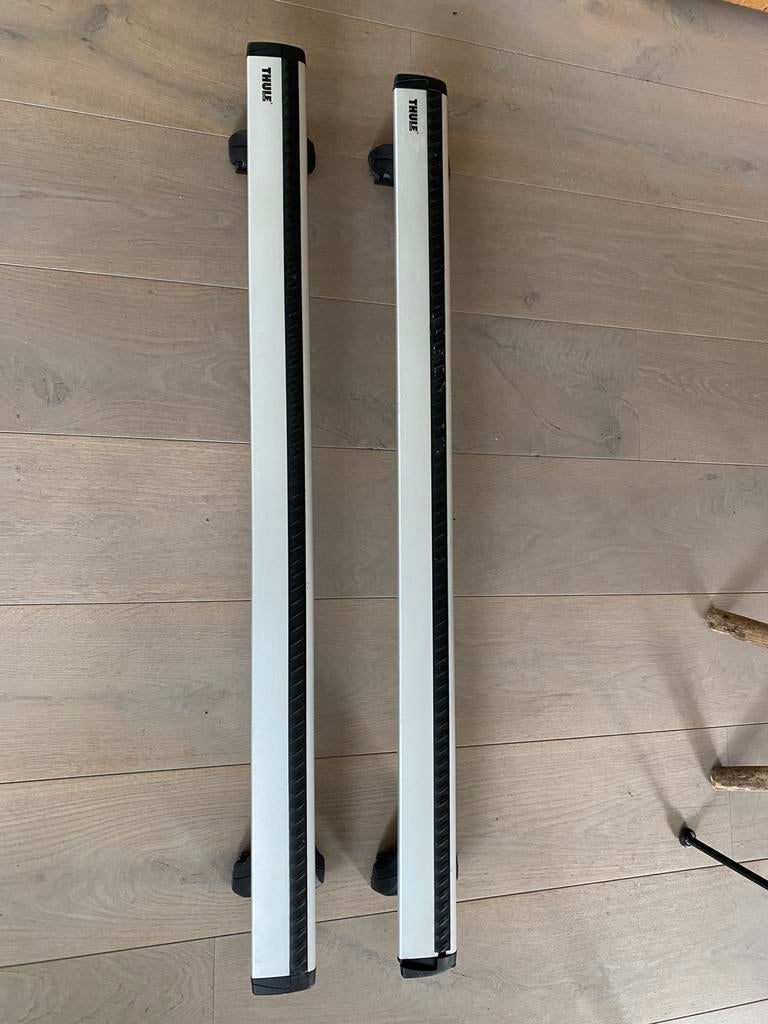 Thule Wingbar dakdragers, voetstuk met slot en kit 4103, Ophalen of Verzenden, Zo goed als nieuw