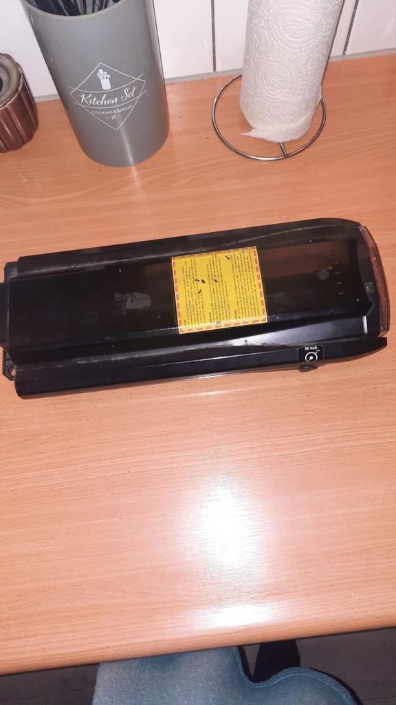 Hollandia E-bike accu (defect oplaadpunt) - voor onderdelen, Ophalen of Verzenden