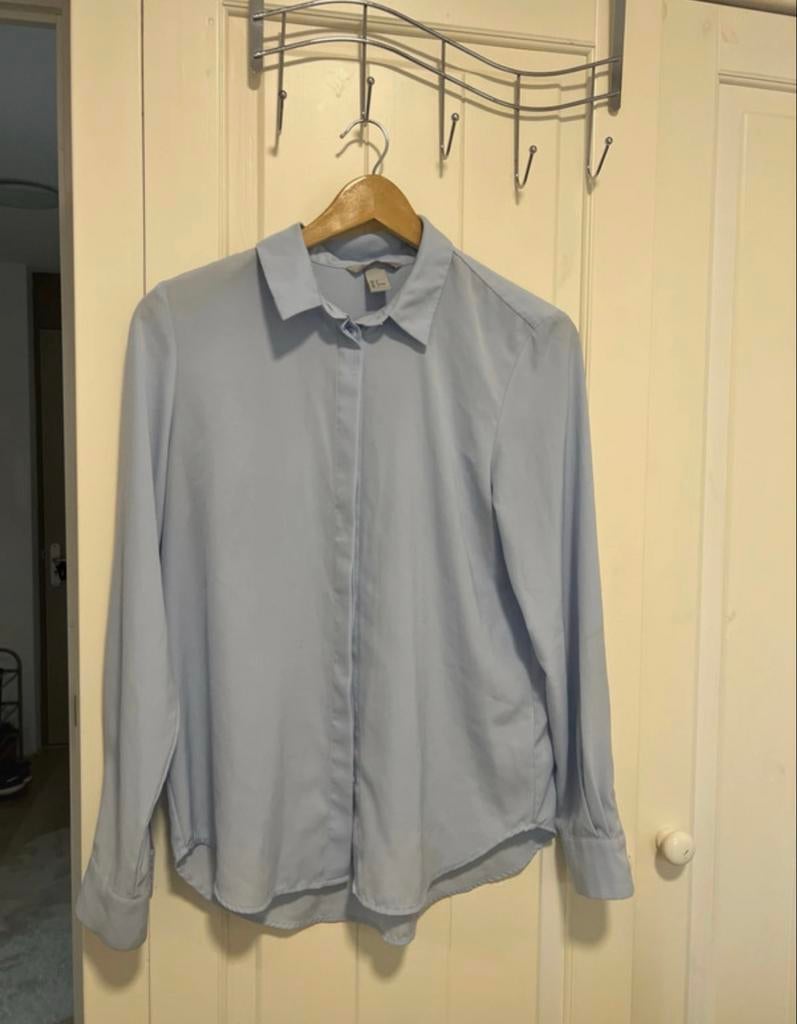 Stijlvolle lichtblauwe blouse, Ophalen of Verzenden, Gedragen, Maat 36 (S), Blauw