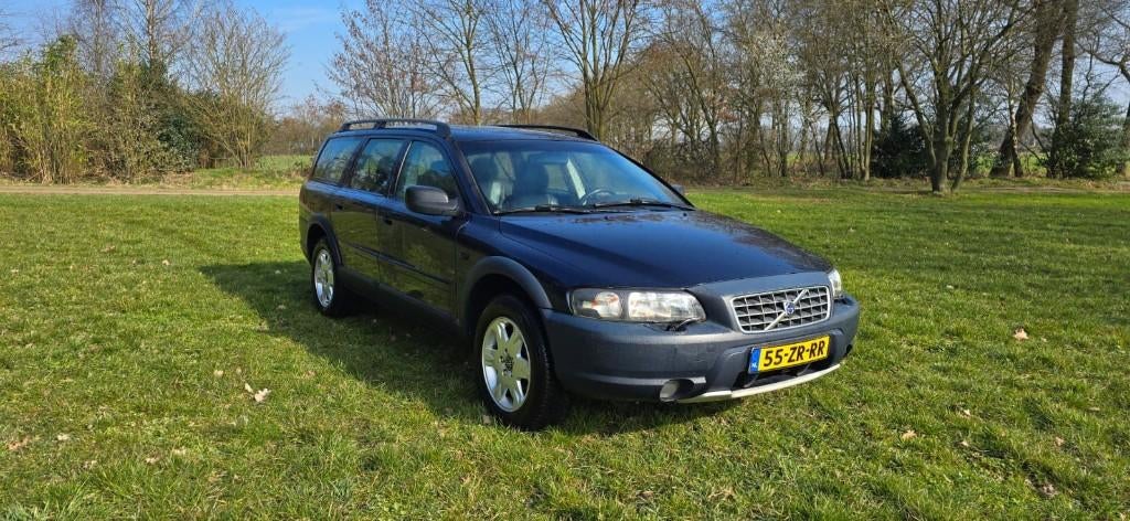 Volvo xc70 2002 youngtimer Garantie!, Automaat, 1800 kg, Zwart, Blauw