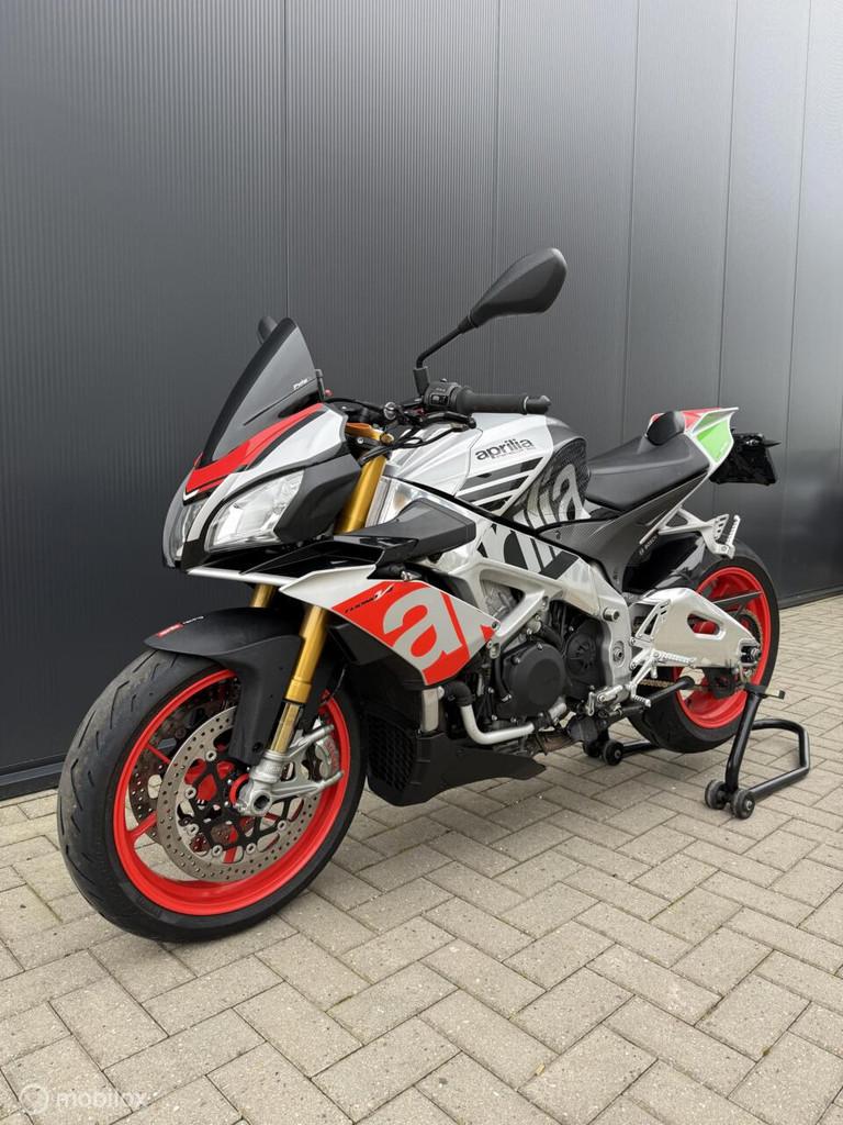 Aprilia Tuono V4 1100 Factory uit 2017 - foto 2