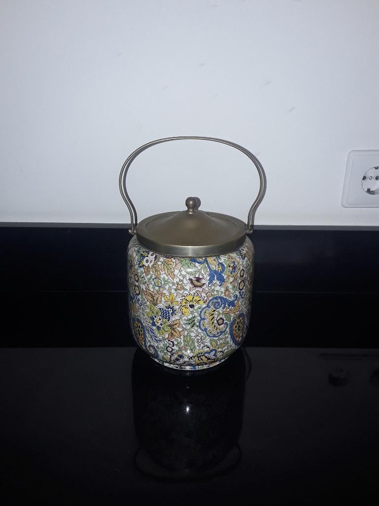 Antieke engelse mille fleur koekjespot, Verzenden