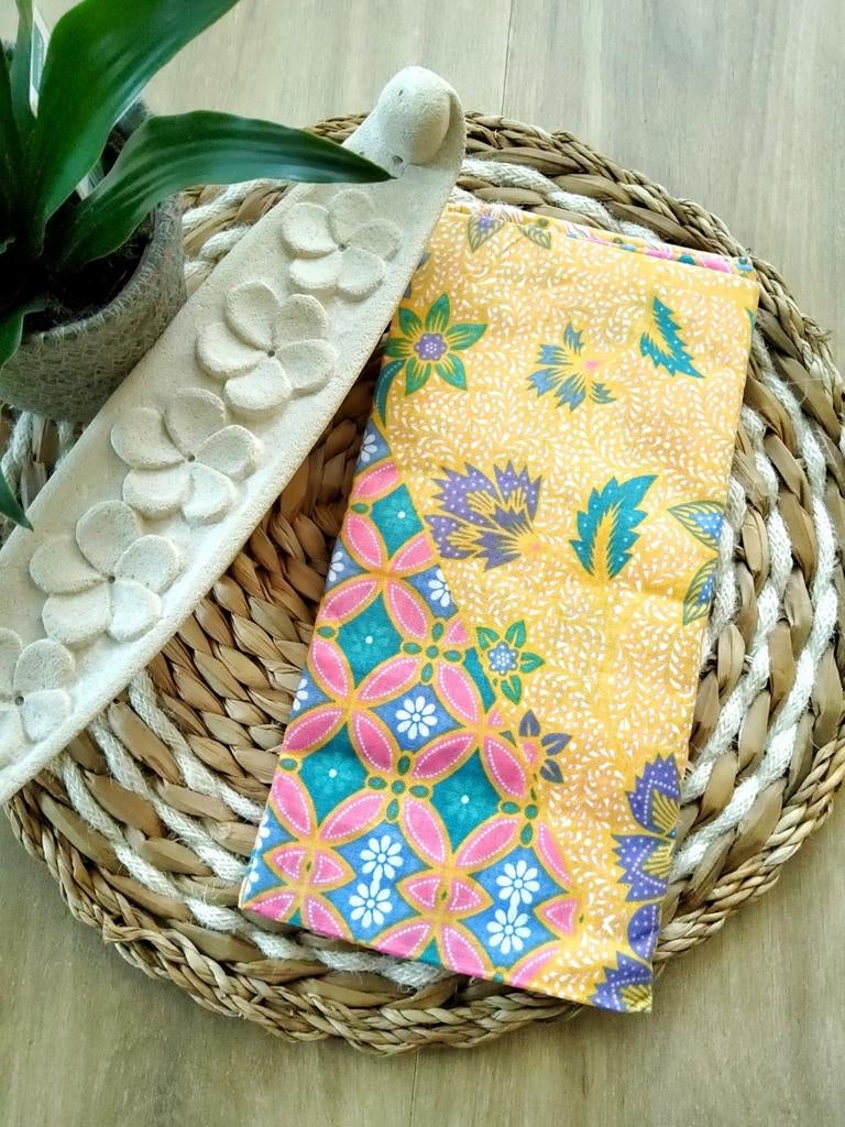 Batik Sarong/ lap/ stof Pastel Indonesië #1743, Verzenden, Geel, Nieuw, 30 tot 120 cm