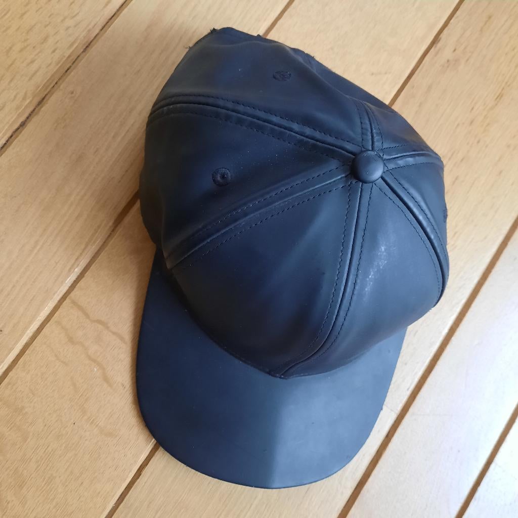 OLAF Hussein pet cap zwart PU leer, Olaf, Ophalen of Verzenden, Nieuw, One size fits all