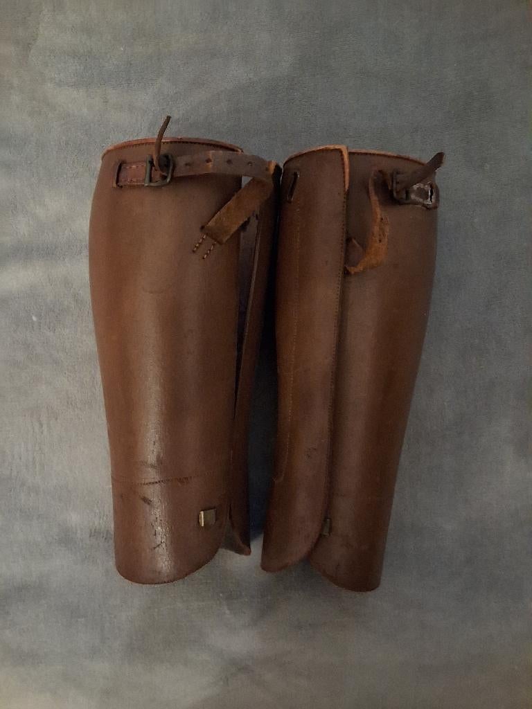 Beenkappen voor 1940, Ophalen, Landmacht, Nederland, Kleding of Schoenen