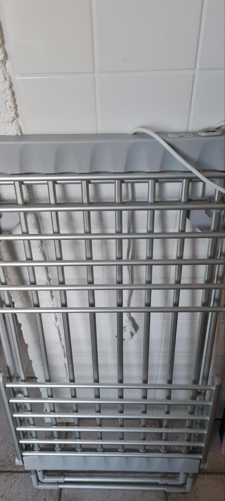 Elektrisch droogrek, Tuin en Terras, Droogmolens en Wasrekken, Ophalen, Zo goed als nieuw, Wasrek