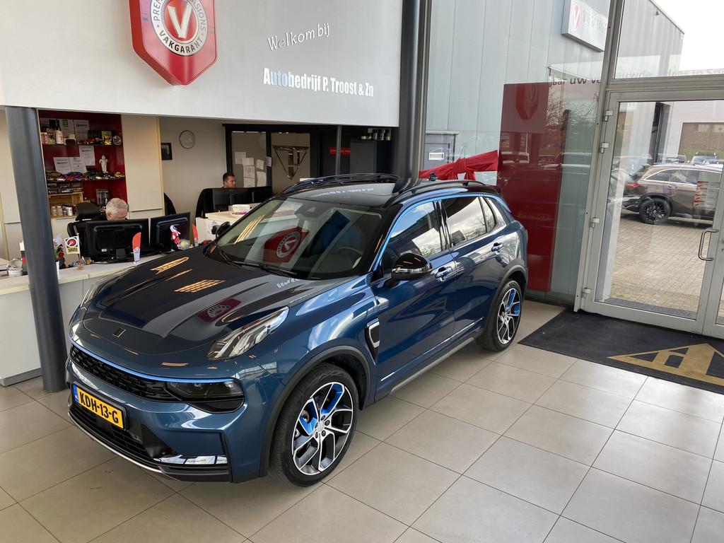 Lynk & Co 01 1.5 6.6kw laadvermogen!Automaat,Panoramadak/360, 12 maanden, Stof, Euro 6, Blauw